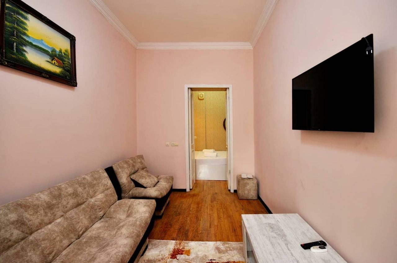 Dani Home Tbilissi Extérieur photo